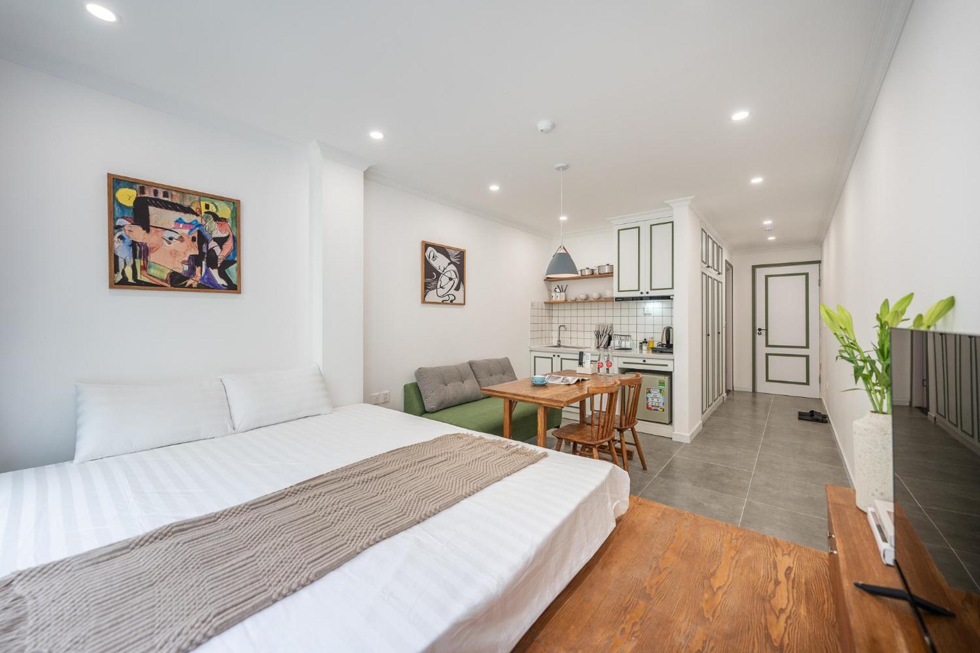 Location/Big Group/Private Villa With Pool And Kitchen Hanoi Bagian luar foto
