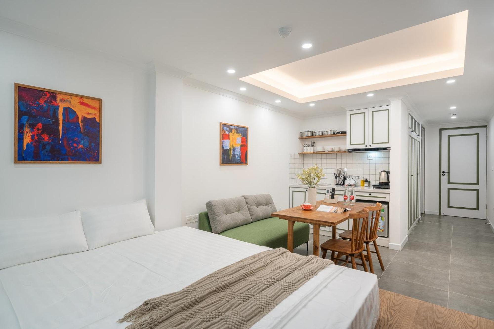 Location/Big Group/Private Villa With Pool And Kitchen Hanoi Bagian luar foto