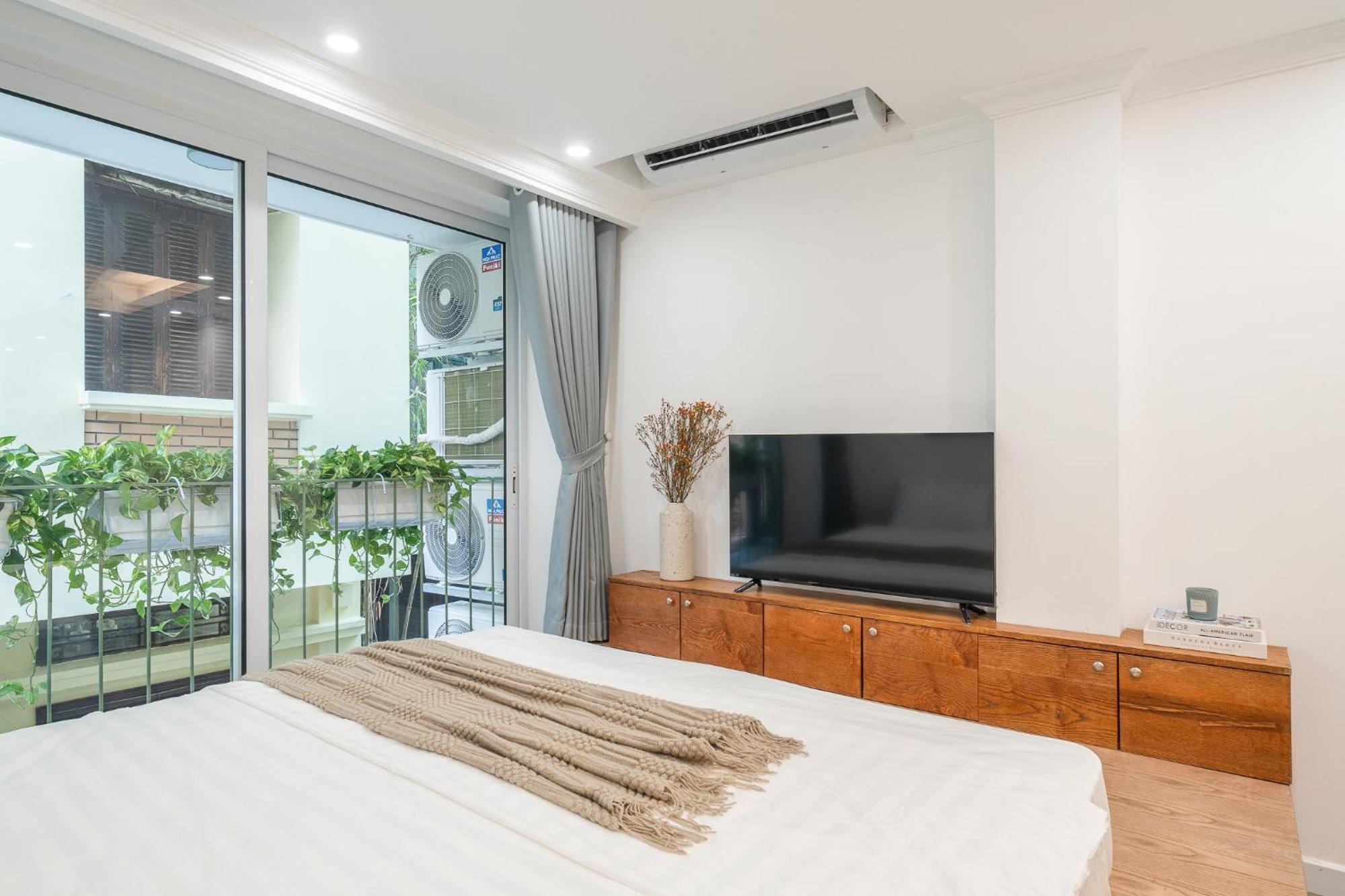 Location/Big Group/Private Villa With Pool And Kitchen Hanoi Bagian luar foto